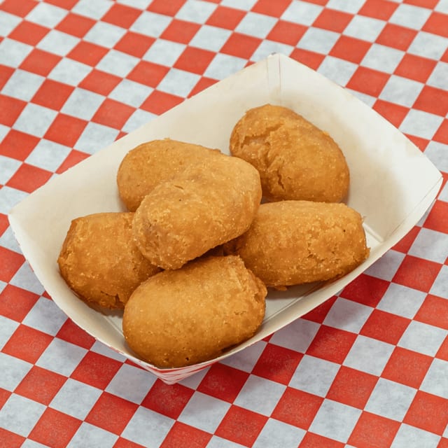 6 Pieces Mini Corndogs.