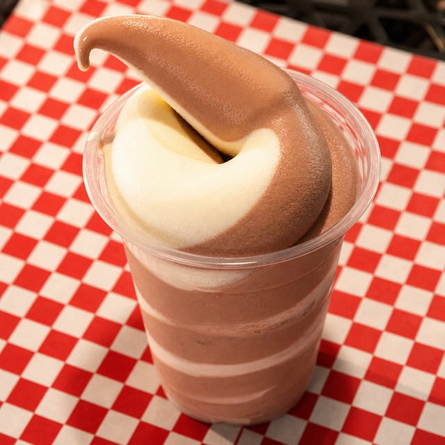 Medium Ice Cream In a Cup.